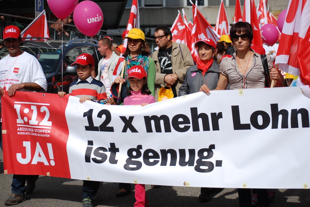 15000 Menschen gingen in Bern für eine sozuiale Wende in der Schweiz auf die Strasse (Foto: Südbeck-Baur