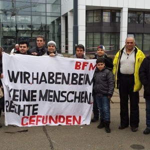 Iranischer Protest vor dem Bundesamt für Migration in Bern