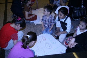 Syrische Kinder in einem Flüchtlingslager in Jordanien (Bild: Prix Caritas/Flickr)